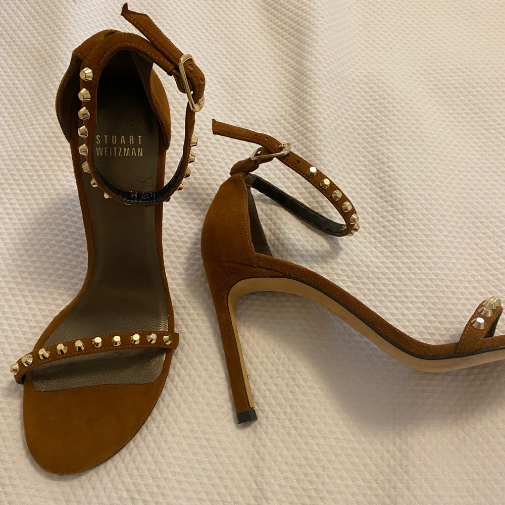 Stuart Weitzman brown suede and gold studded heels size 6.5 M